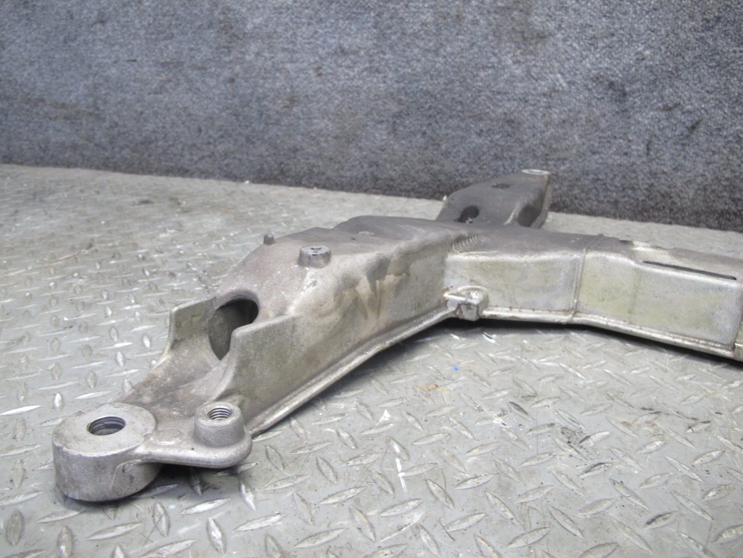 1999-2004 Porsche 911 996 RWD Front Suspension Subframe Crossmember Carrier