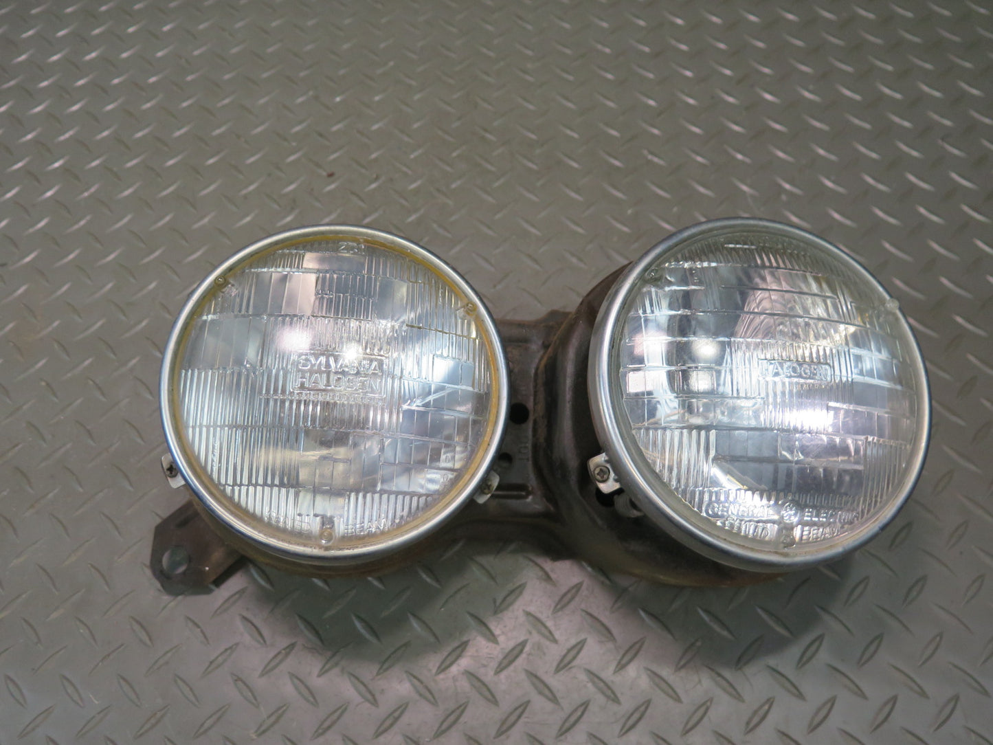 83-87 BMW E24 633CSI 635CSI Set of 2 Front Left Right Halogen Headlight Lamp OEM