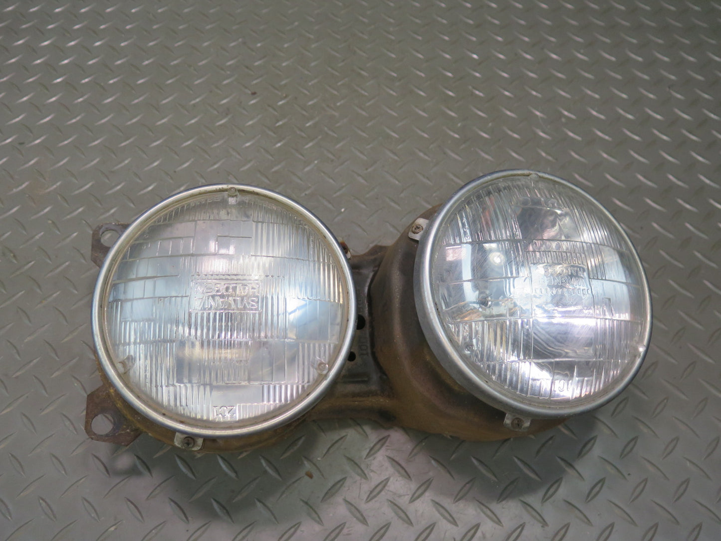83-87 BMW E24 633CSI 635CSI Set of 2 Front Left Right Halogen Headlight Lamp OEM
