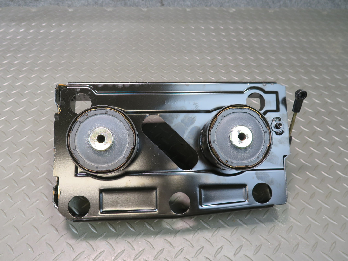 01-06 BMW E46 330ci Convertible Battery Tray Vibration Absorber Bracket Assy OEM