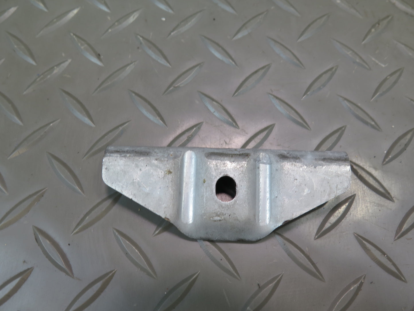 01-06 BMW E46 330ci Convertible Battery Tray Vibration Absorber Bracket Assy OEM