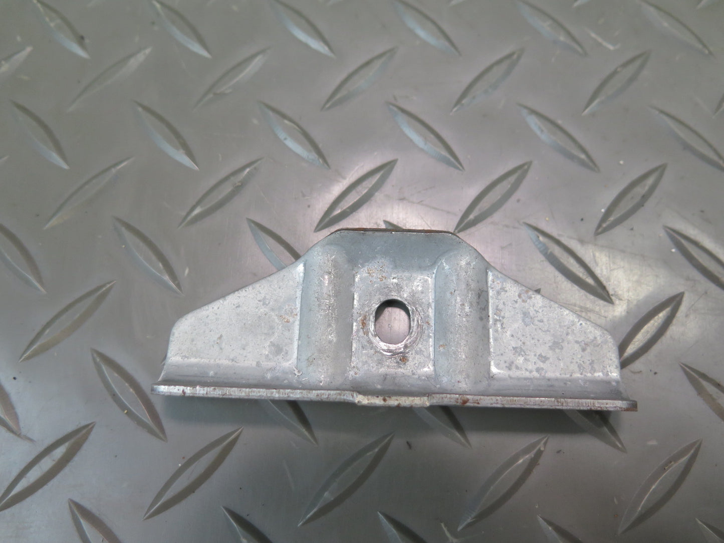 01-06 BMW E46 330ci Convertible Battery Tray Vibration Absorber Bracket Assy OEM