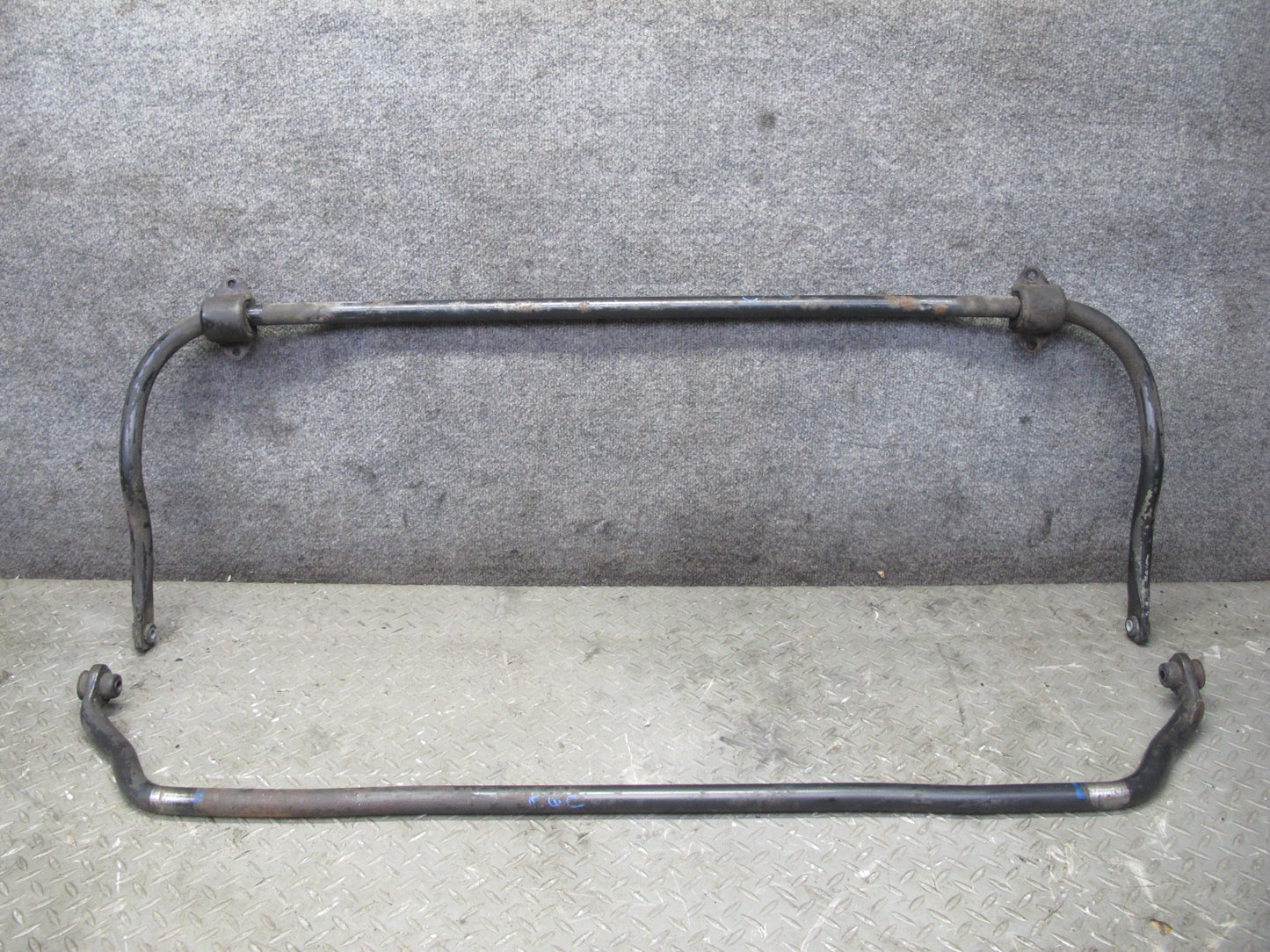 93-96 Chevrolet Corvette C4 Set of 2 Front & Rear Stabilizer Sway Bar OEM