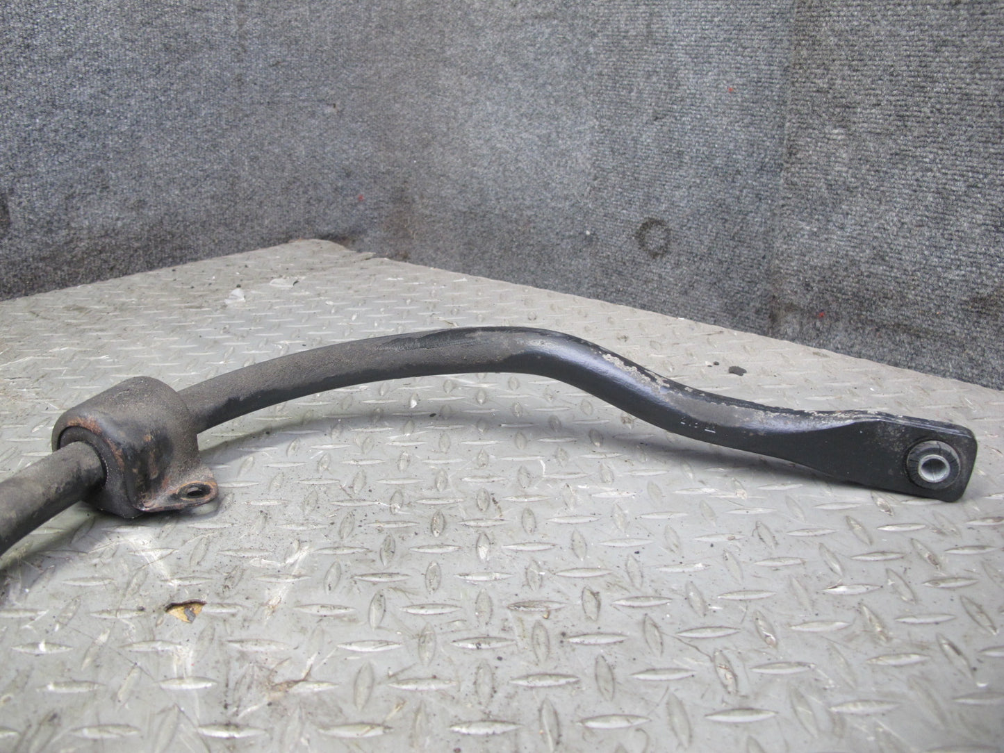 93-96 Chevrolet Corvette C4 Set of 2 Front & Rear Stabilizer Sway Bar OEM