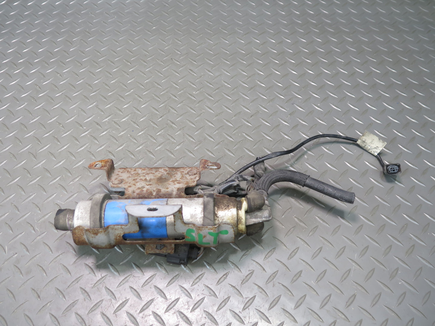 03-08 Mercedes R230 SL55 AMG Fuel Pump W/ Control Module A2305452732 OEM