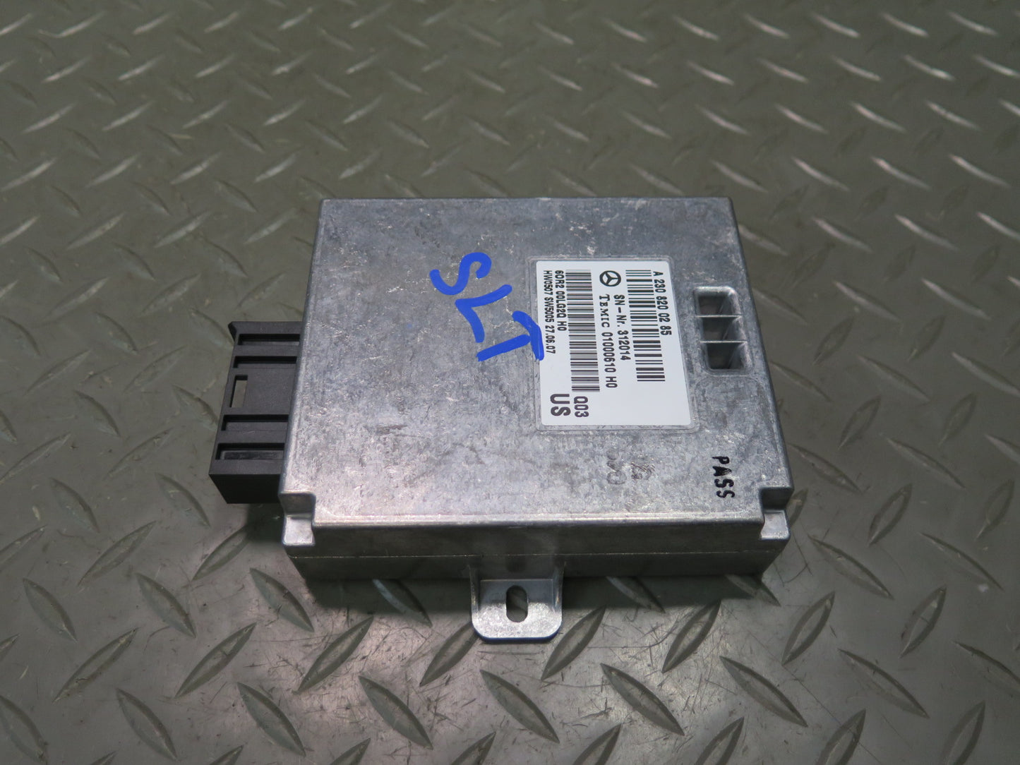 03-12 Mercedes R230 Sl-class Communication Hands Free Voice Control Module OEM