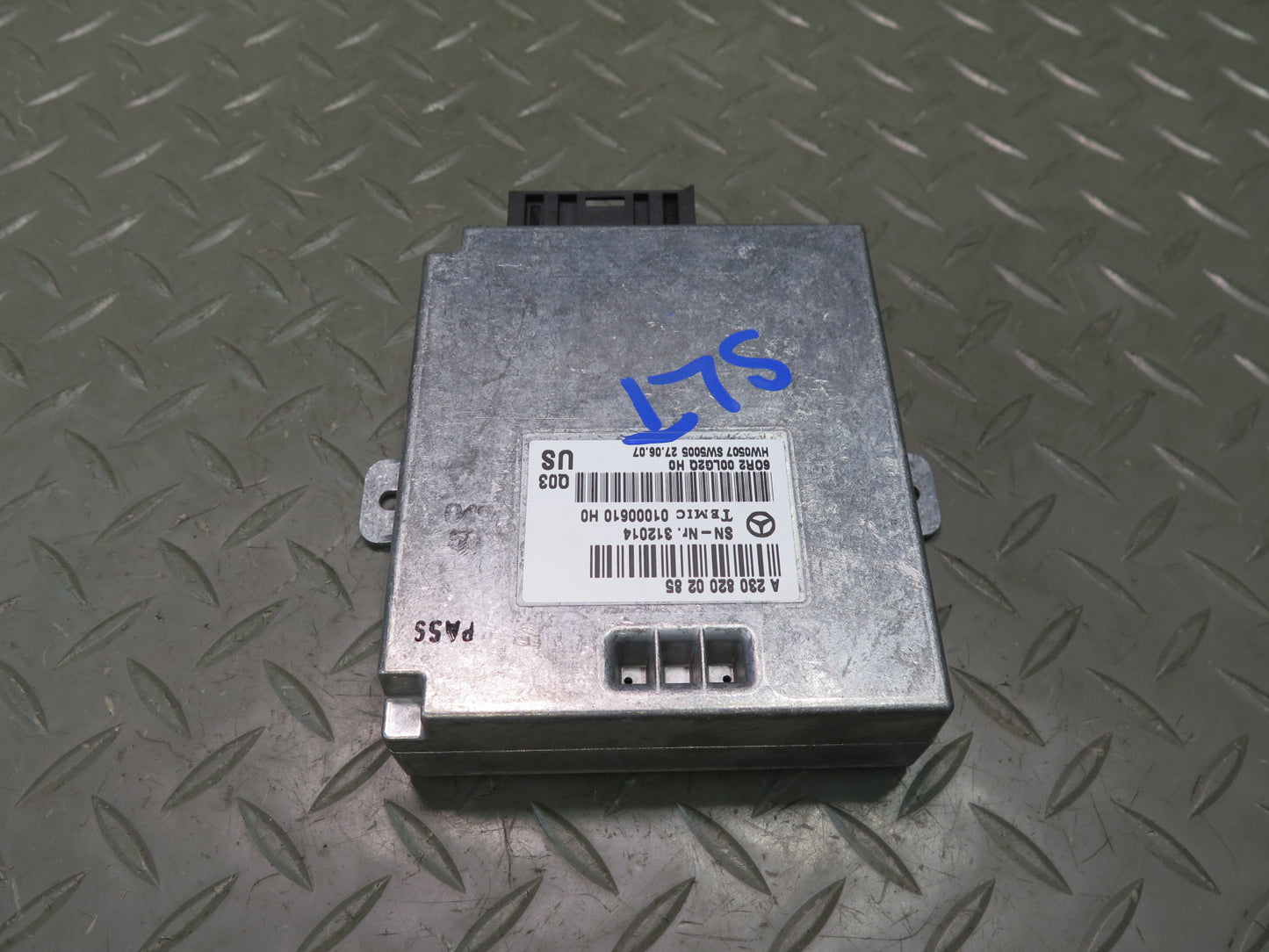 03-12 Mercedes R230 Sl-class Communication Hands Free Voice Control Module OEM