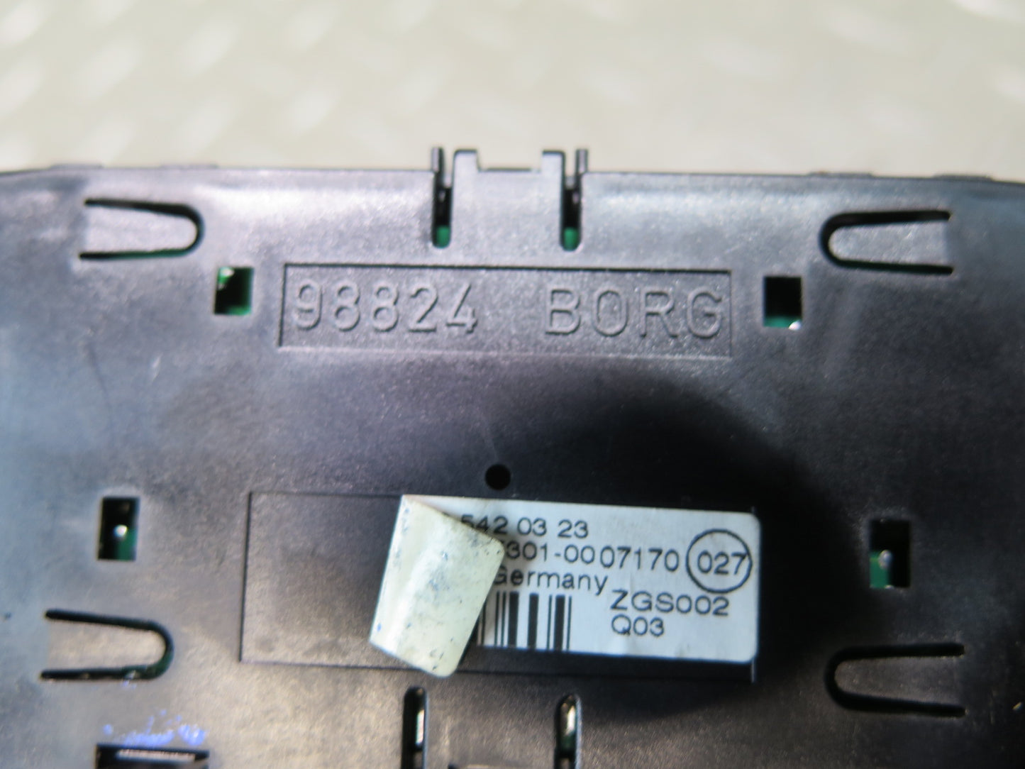 07-12 Mercedes R230 Sl-class Parktronic Clock Display Module 2305420323 OEM