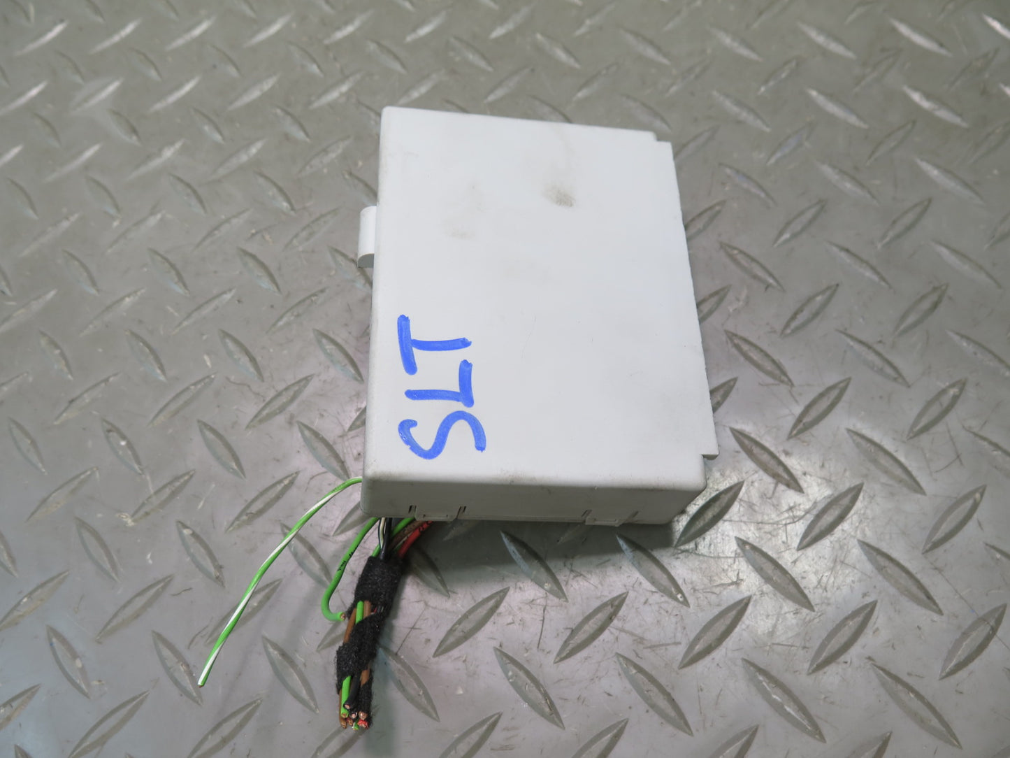 03-12 Mercedes R230 Sl-class Central Gateway Control Module Unit A2305403945 OEM