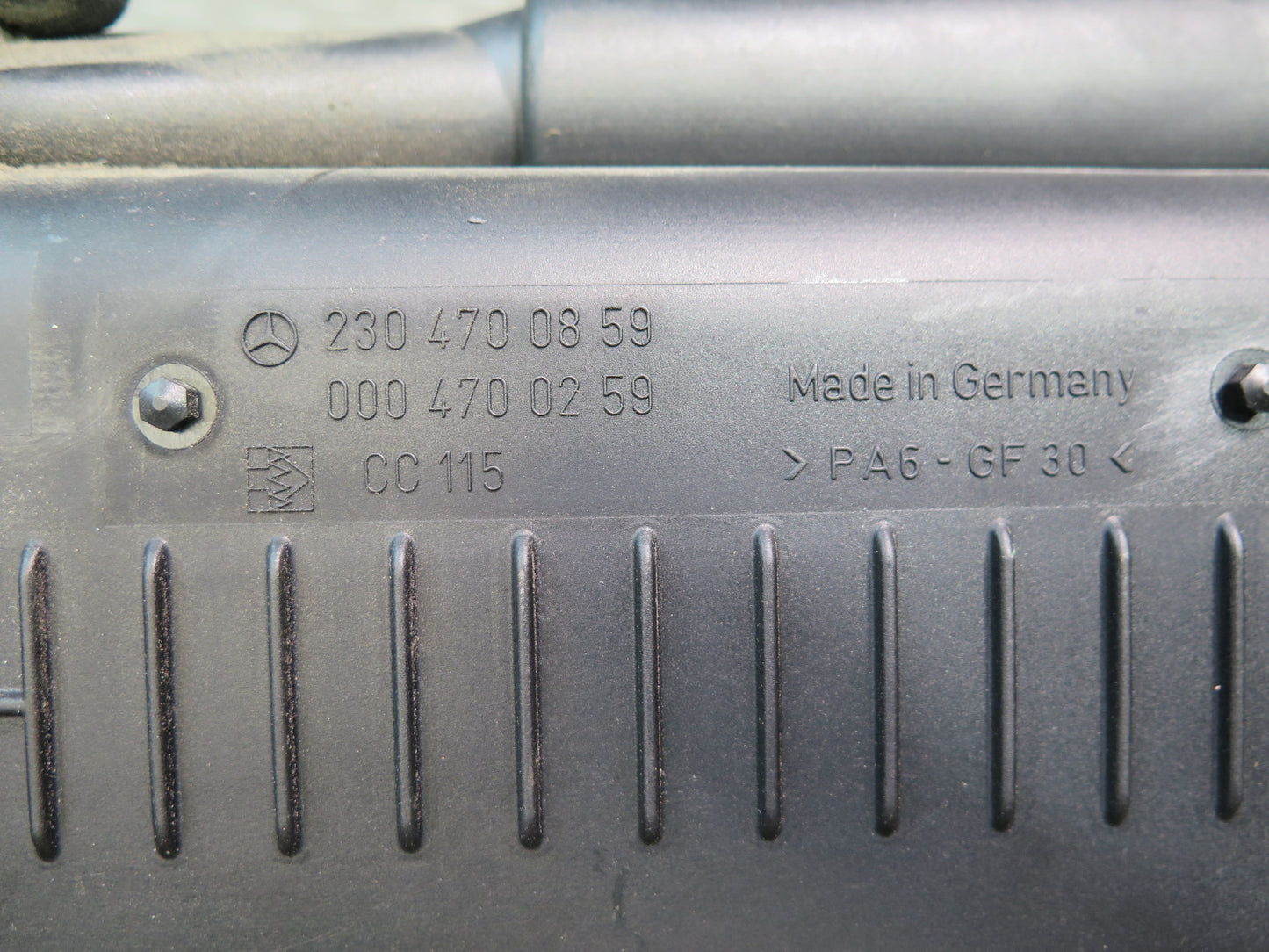07-08 Mercedes R230 SL55 AMG Fuel Evaporator Evap Charcoal Canister OEM