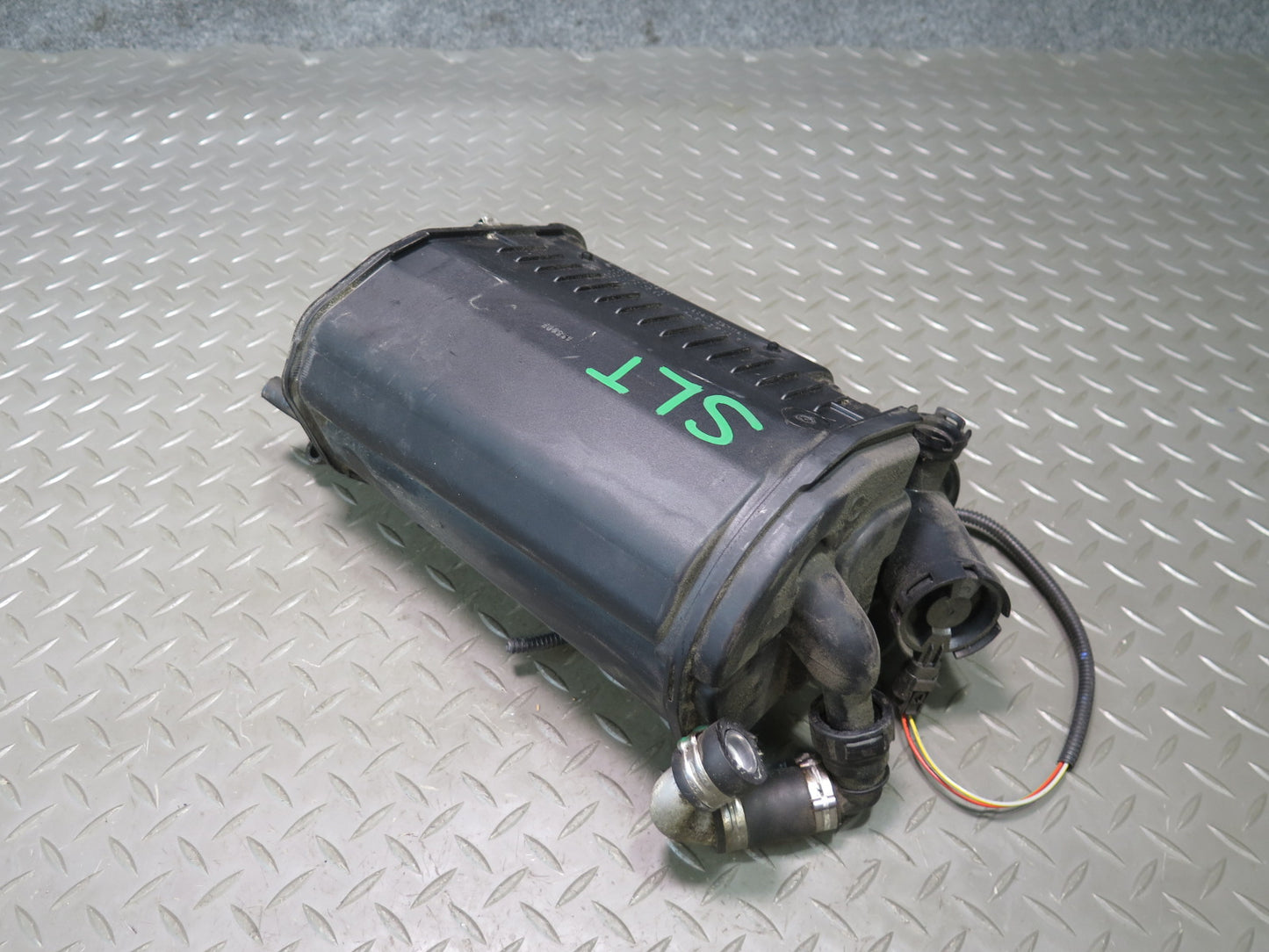 07-08 Mercedes R230 SL55 AMG Fuel Evaporator Evap Charcoal Canister OEM