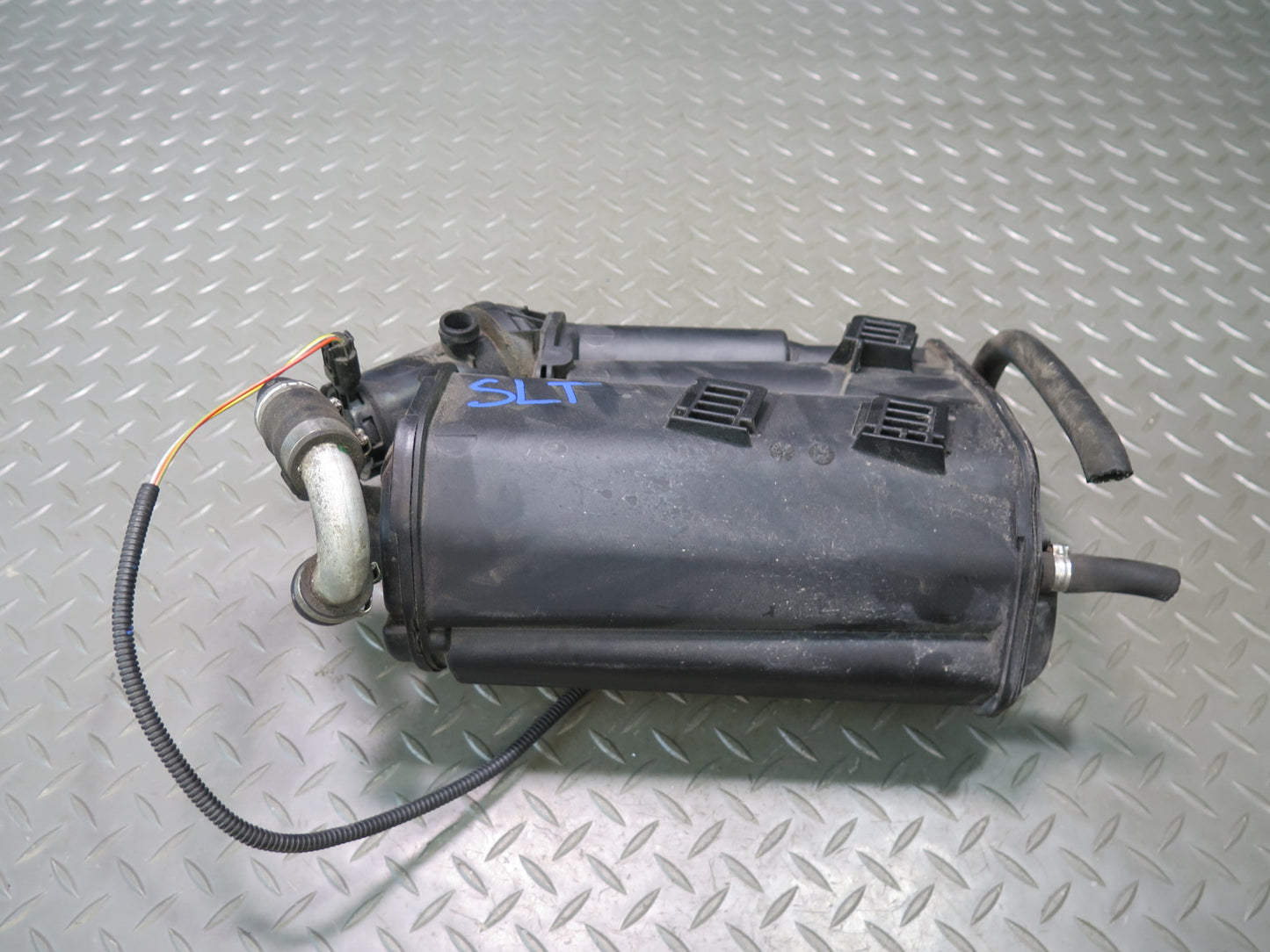 07-08 Mercedes R230 SL55 AMG Fuel Evaporator Evap Charcoal Canister OEM