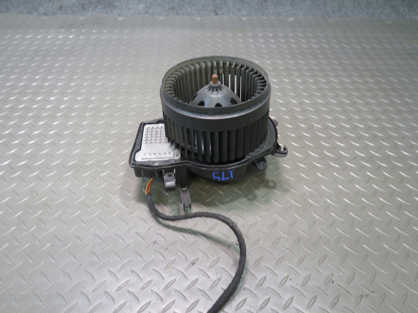 03-12 Mercedes R230 Sl-class A/C Air Heater Blower Motor Fan W/ Resistor OEM