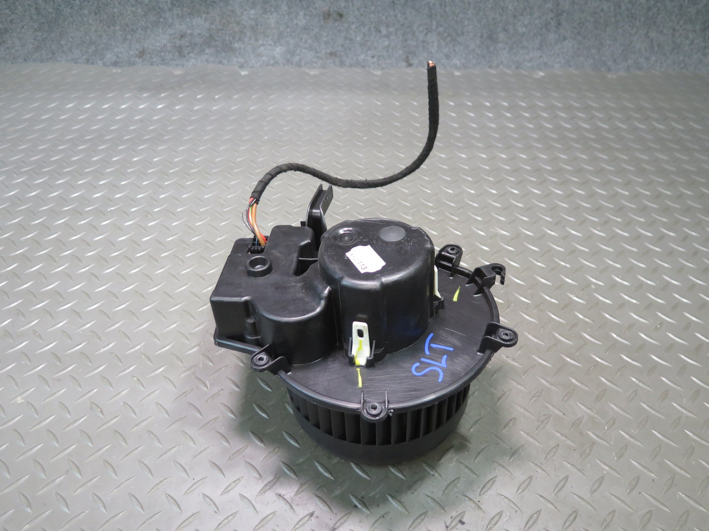 03-12 Mercedes R230 Sl-class A/C Air Heater Blower Motor Fan W/ Resistor OEM