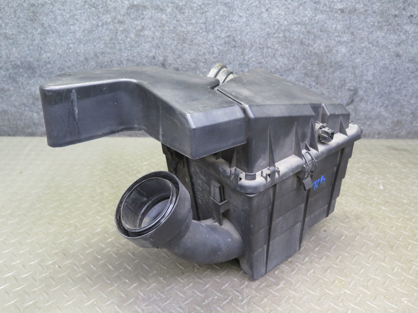95-99 BMW E36 318ti Air Intake Cleaner Filter Box OEM