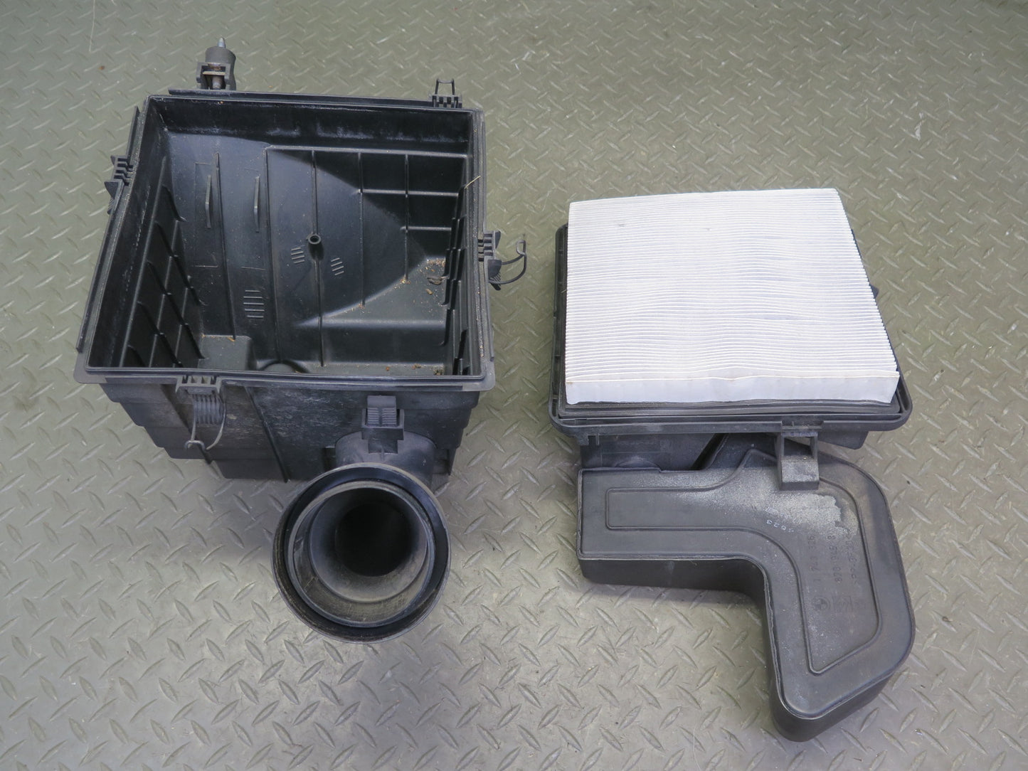 95-99 BMW E36 318ti Air Intake Cleaner Filter Box OEM