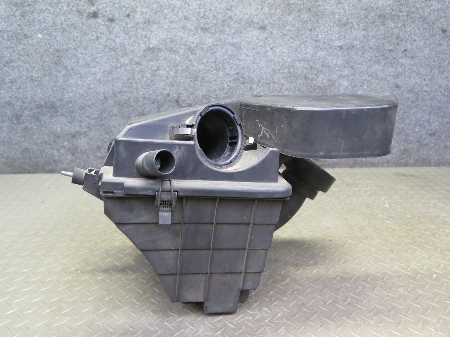 95-99 BMW E36 318ti Air Intake Cleaner Filter Box OEM