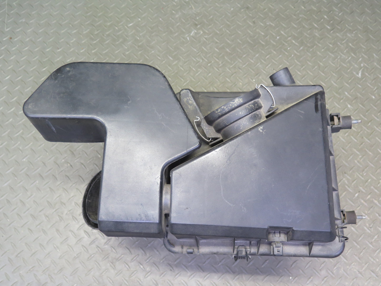 95-99 BMW E36 318ti Air Intake Cleaner Filter Box OEM