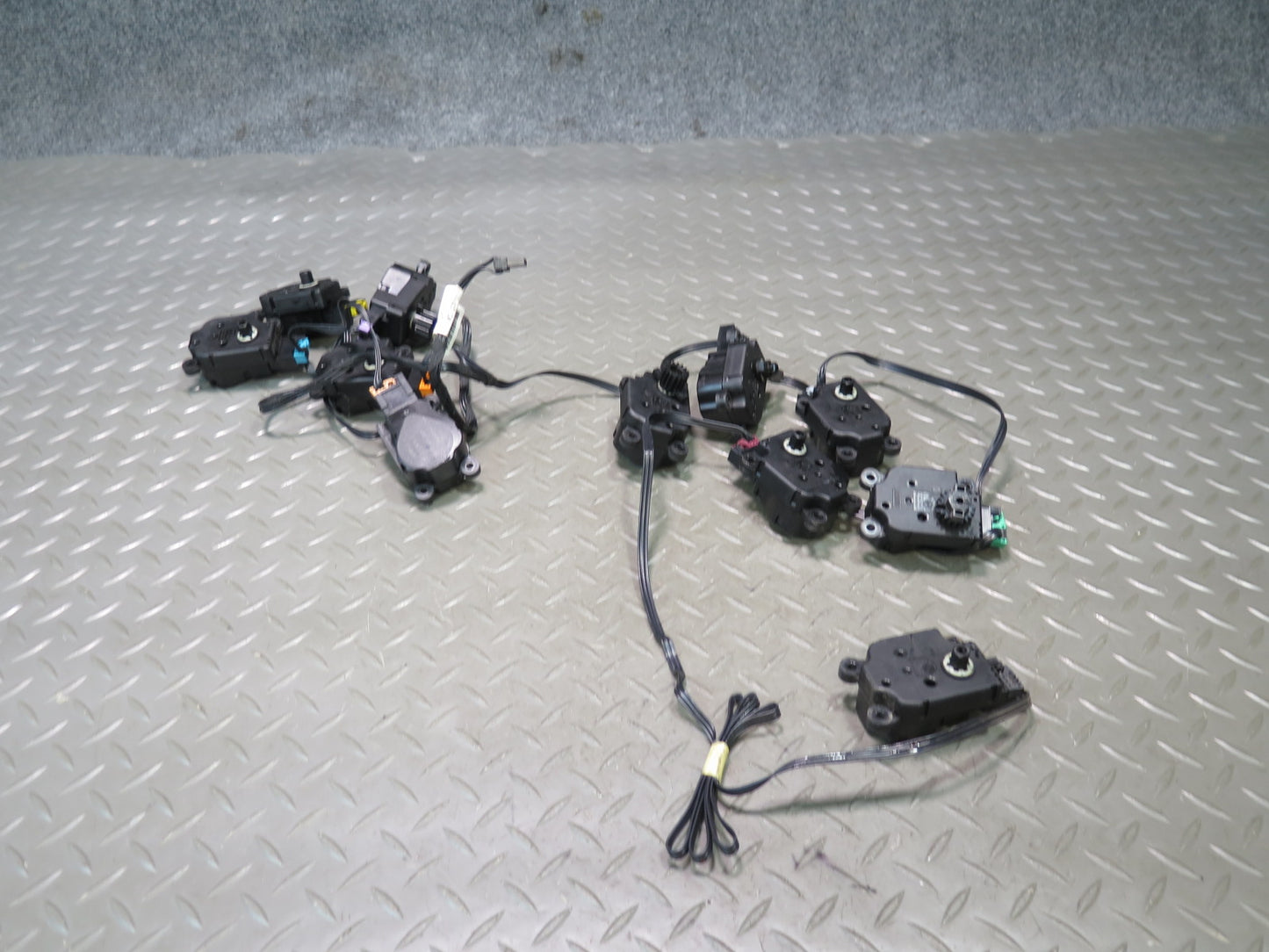 03-12 Mercedes R230 Sl-class A/C Heater Flap Door Actuator Motor Wiring Set OEM