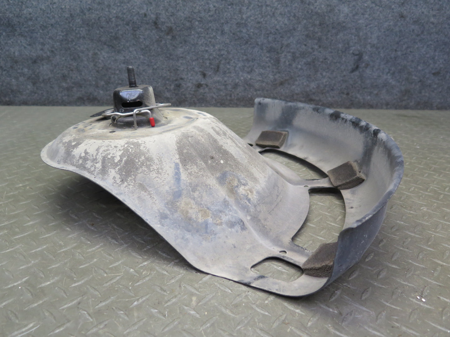 95-99 BMW E36 318ti Emergency Spare Tire Wheel Holder OEM