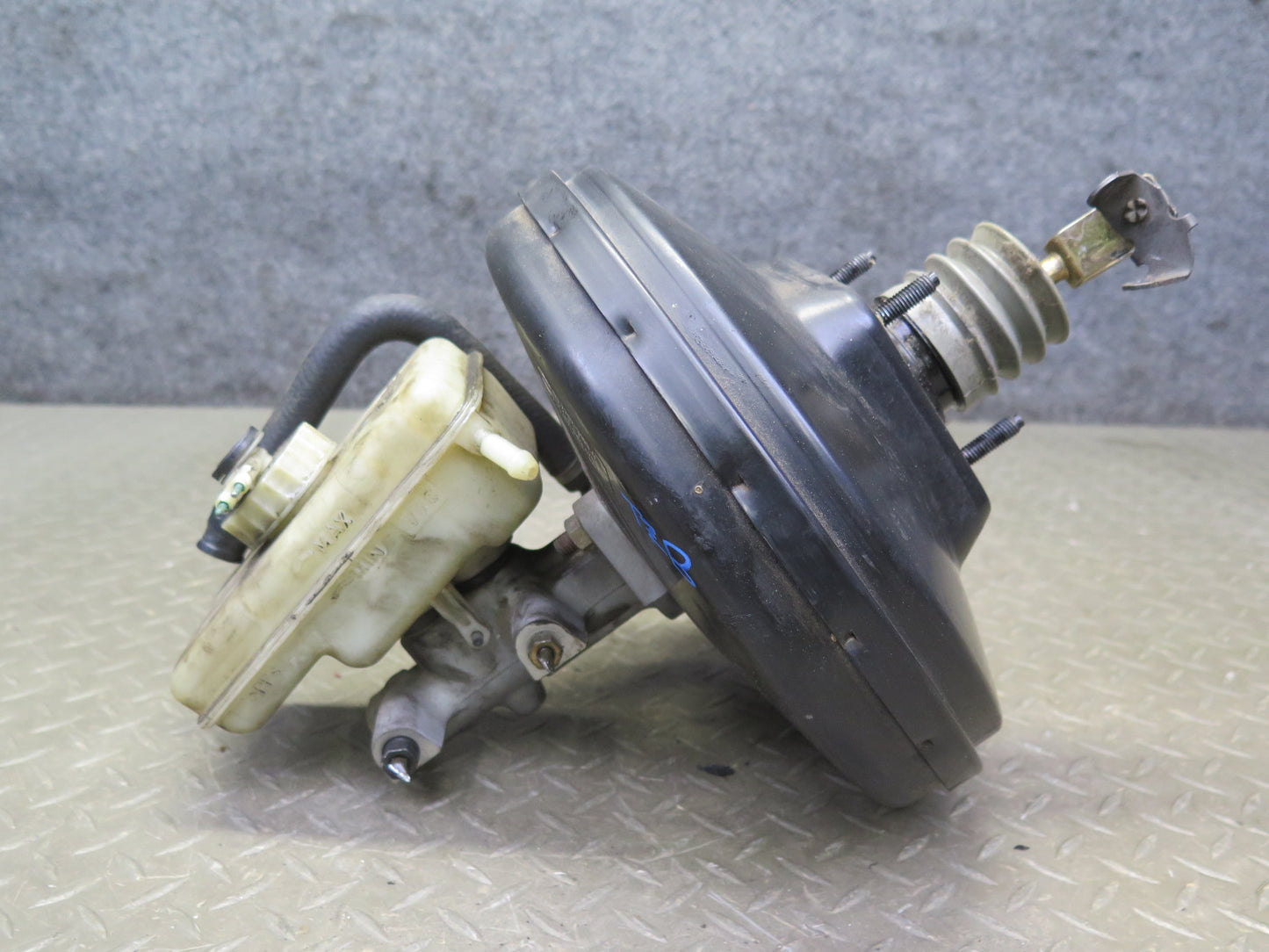 94-99 BMW E36 318i 318ti Brake Master Cylinder Booster Fluid Reservoir OEM