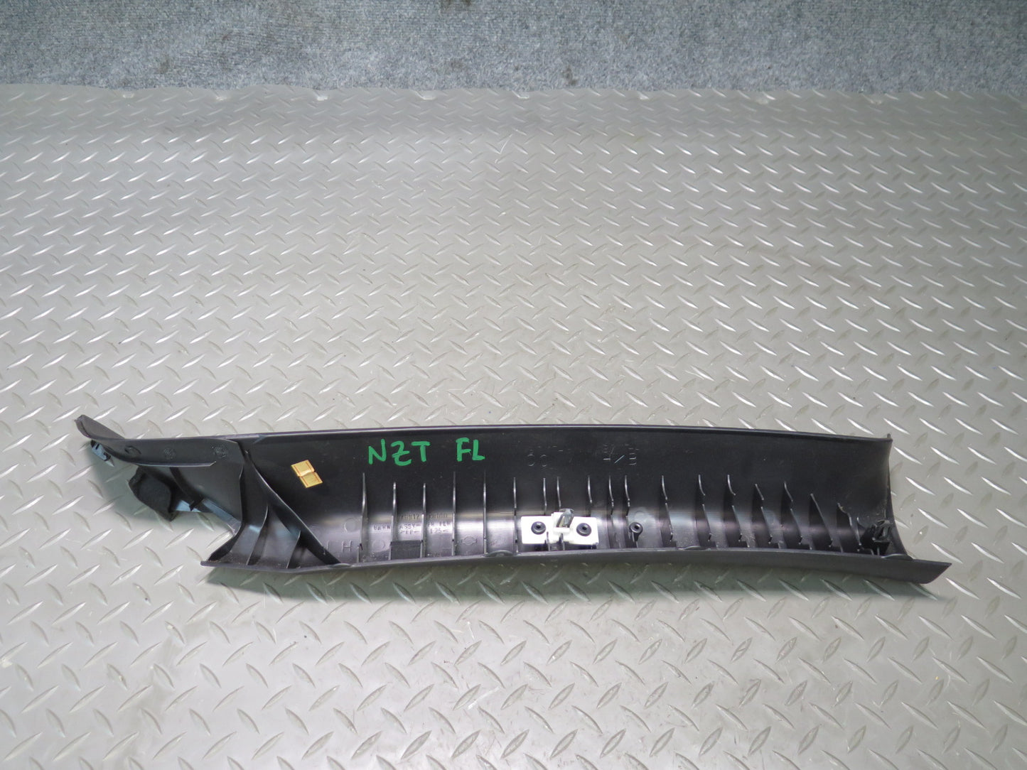04-09 Nissan Z33 350Z Convertible Front Interior A Pillar Trim Panel Set OEM