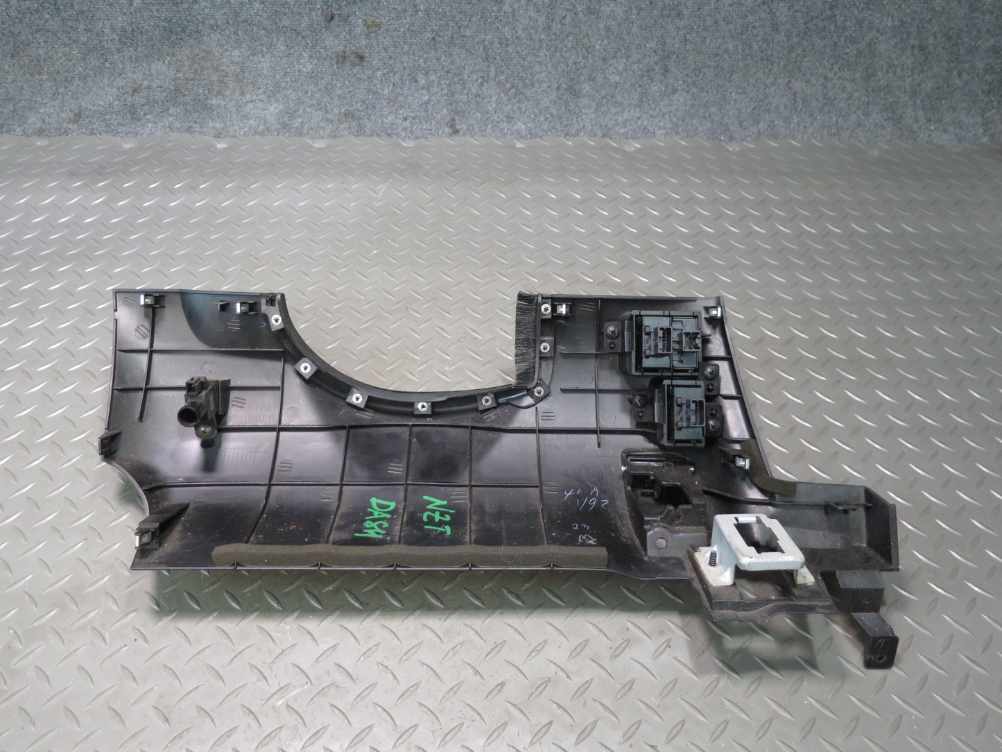 07-09 Nissan 350Z Z33 Conv Dash Right & Left Lower Knee Trim Cover Panel Set OEM