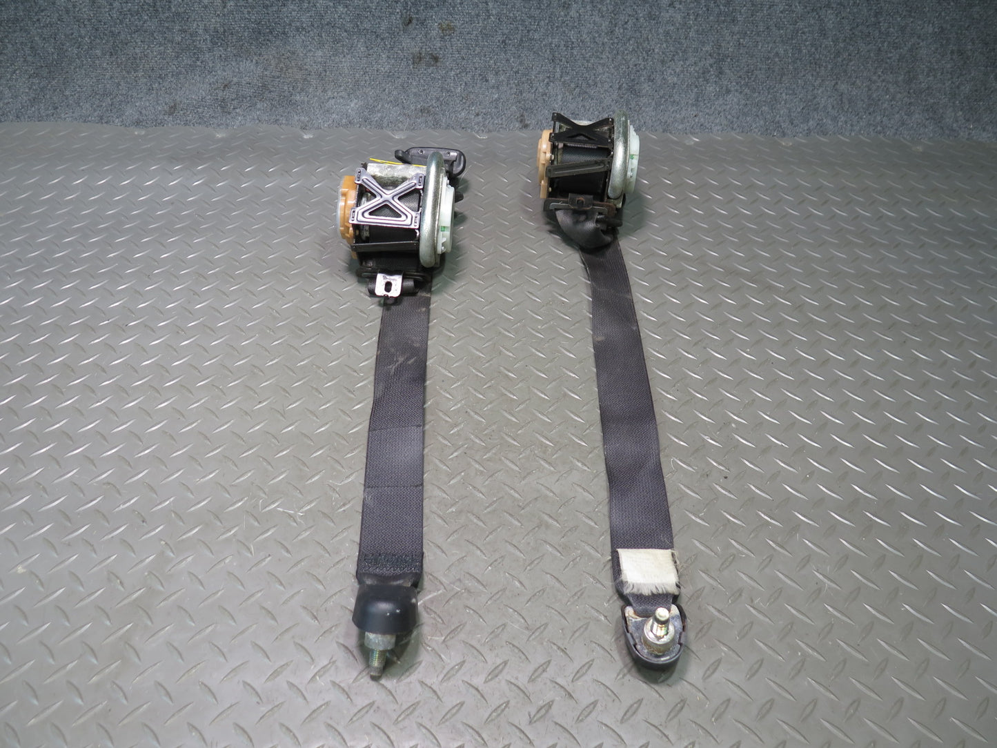 07-09 NISSAN 350Z Z33 FRONT LEFT & RIGHT SIDE SEATBELT RETRACTOR SET OEM