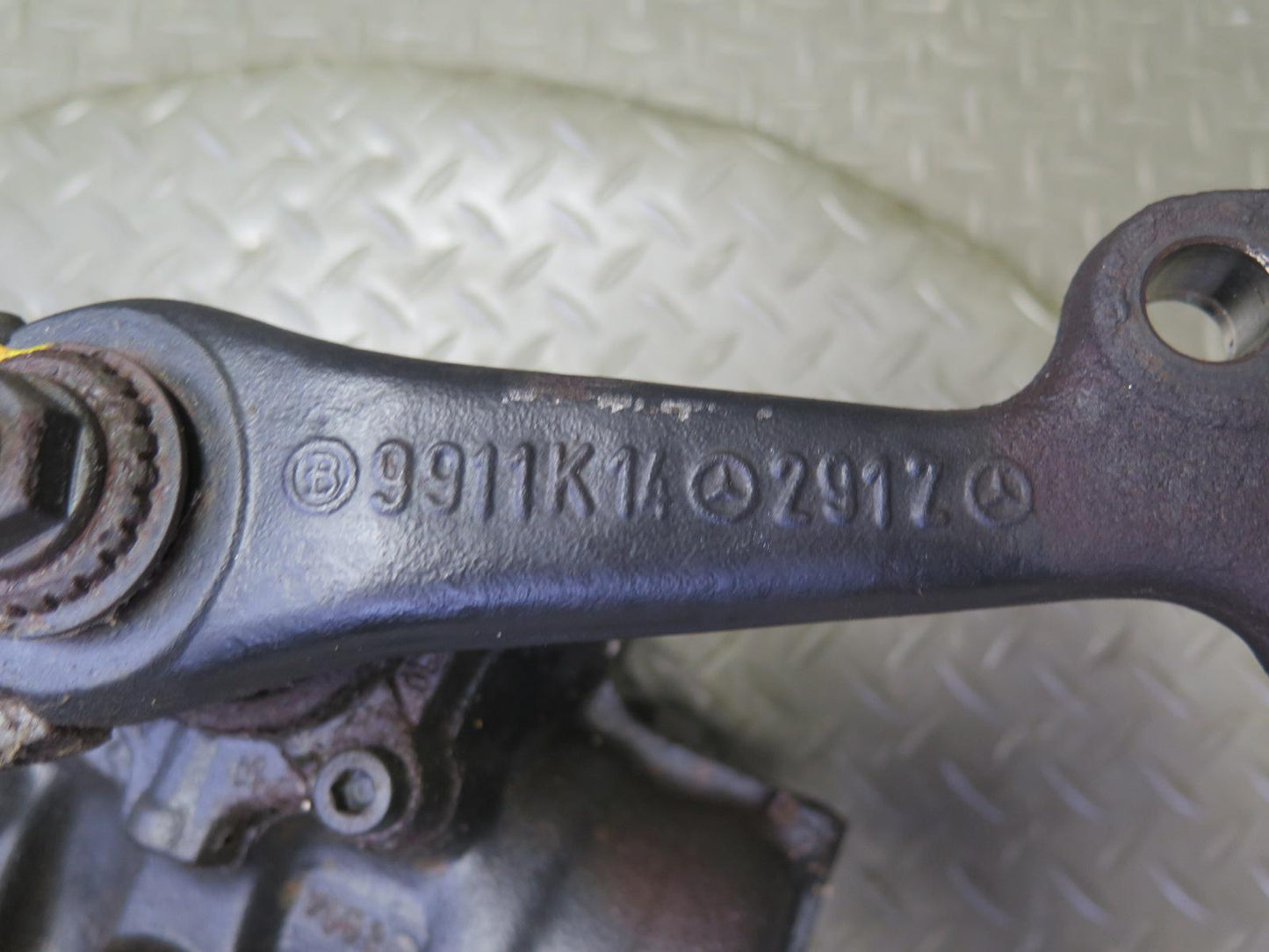 94-02 Mercedes R129 Sl-class Power Steering Gear Box Gearbox 1294600901 OEM