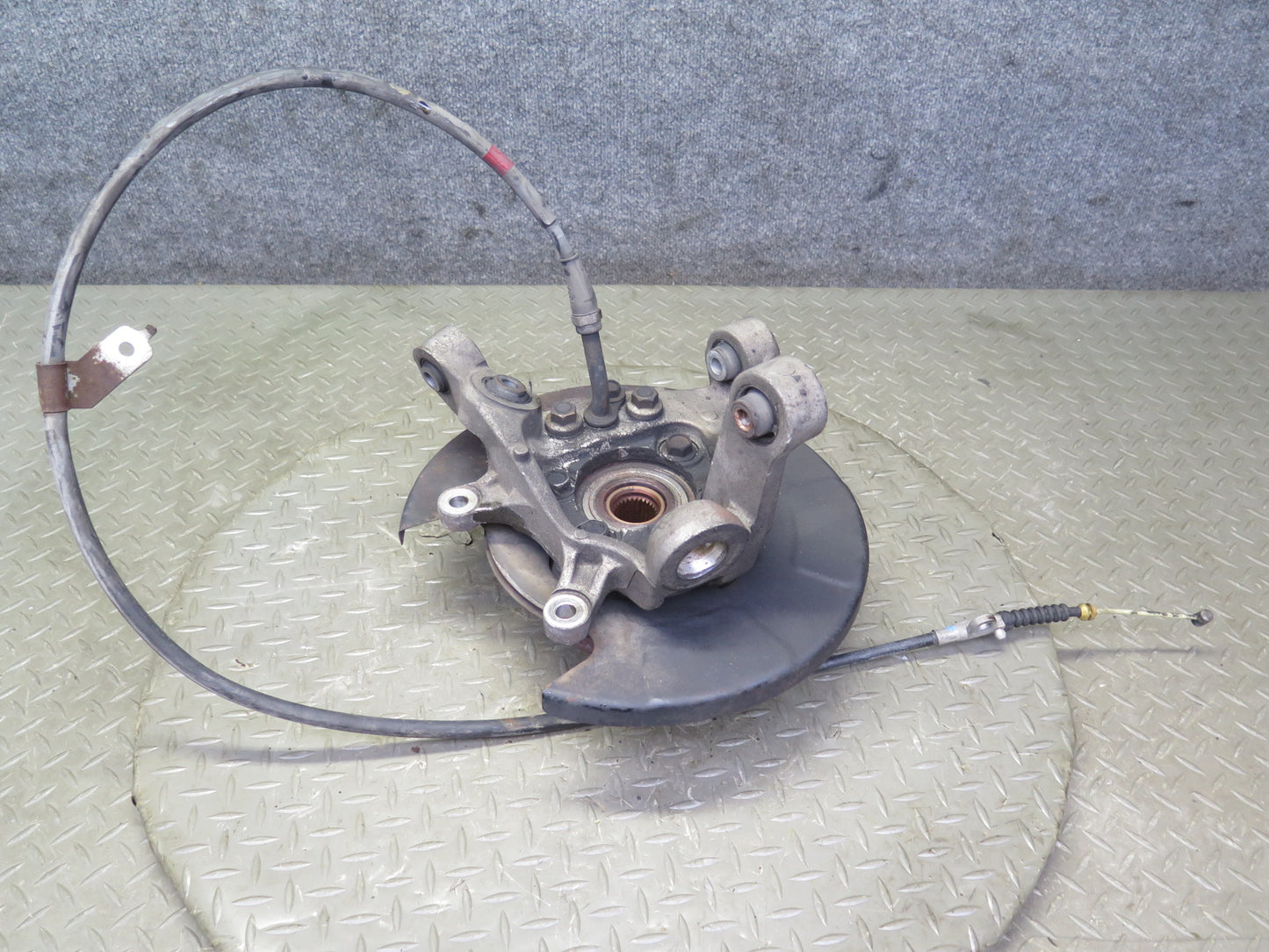 03-09 Nissan Z33 350Z Rear Left Spindle Knuckle Wheel Hub Bearing 101K OEM