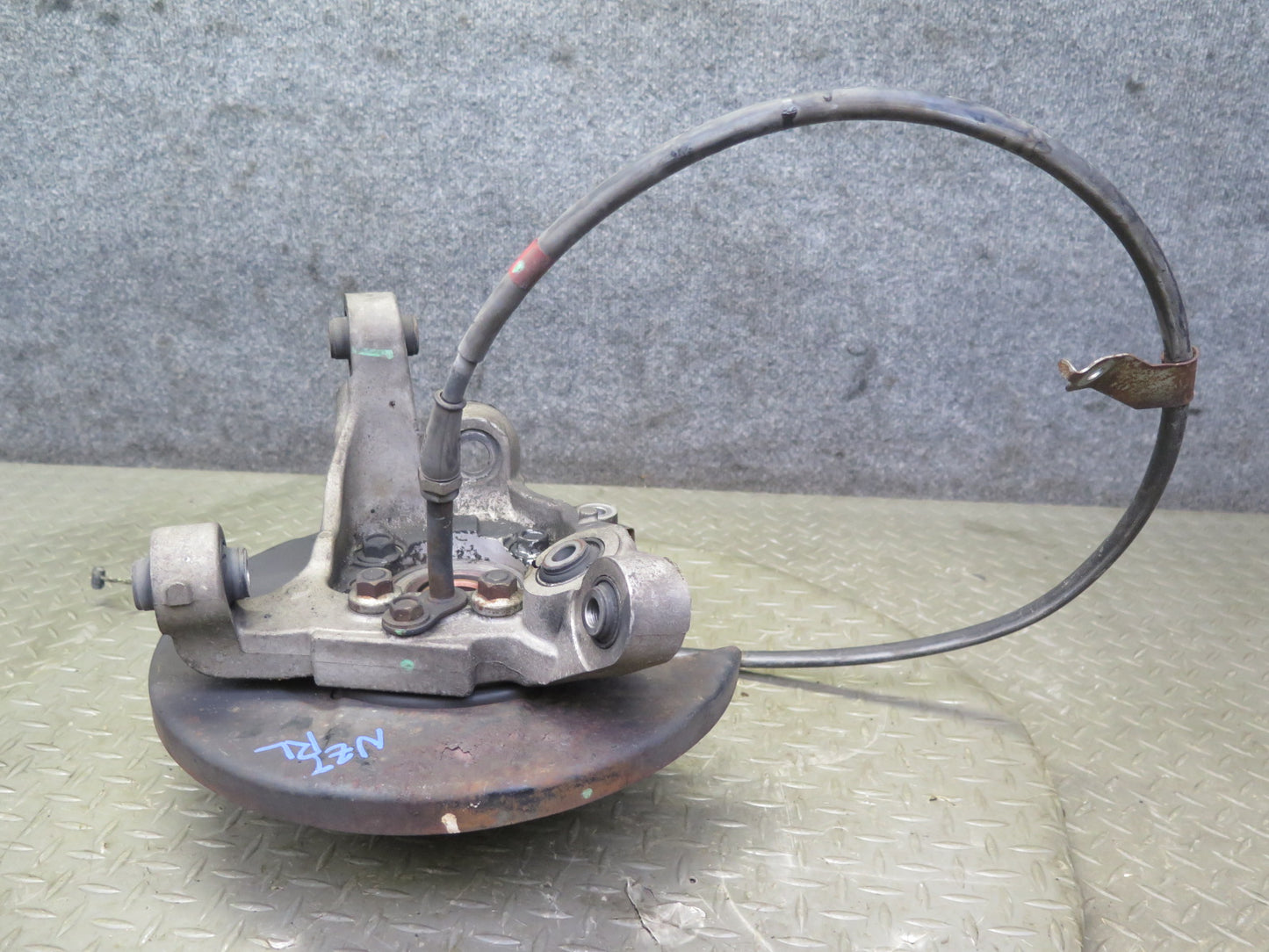03-09 Nissan Z33 350Z Rear Left Spindle Knuckle Wheel Hub Bearing 101K OEM