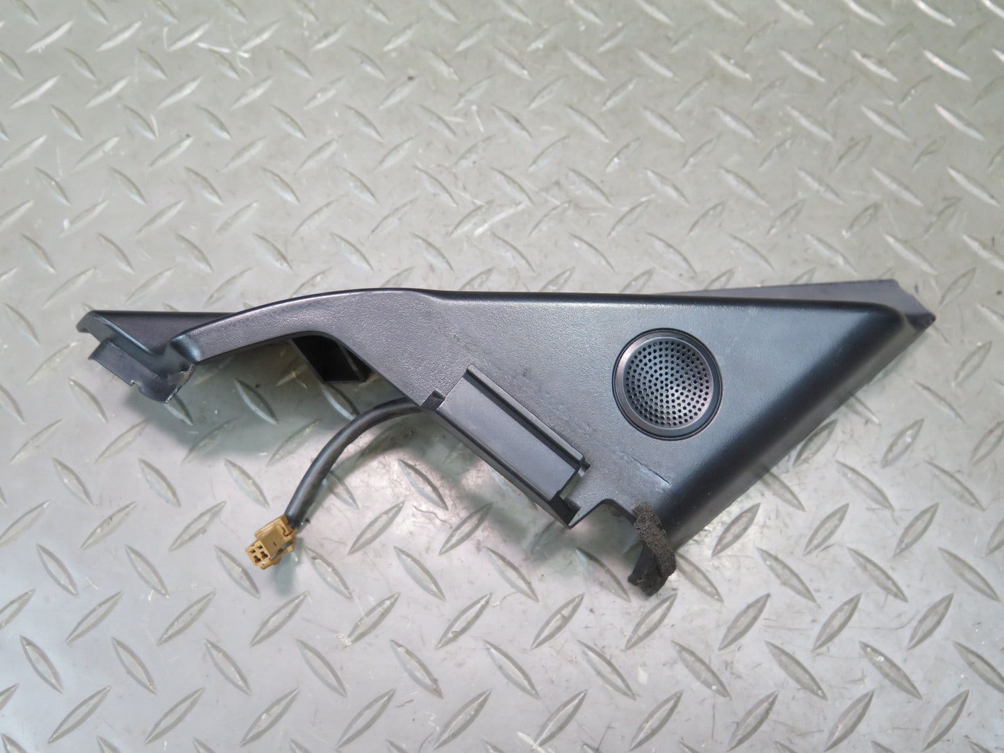 06-09 Nissan 350Z Convert Set of 2 Left & Right Door Tweeter Speaker w Trim OEM