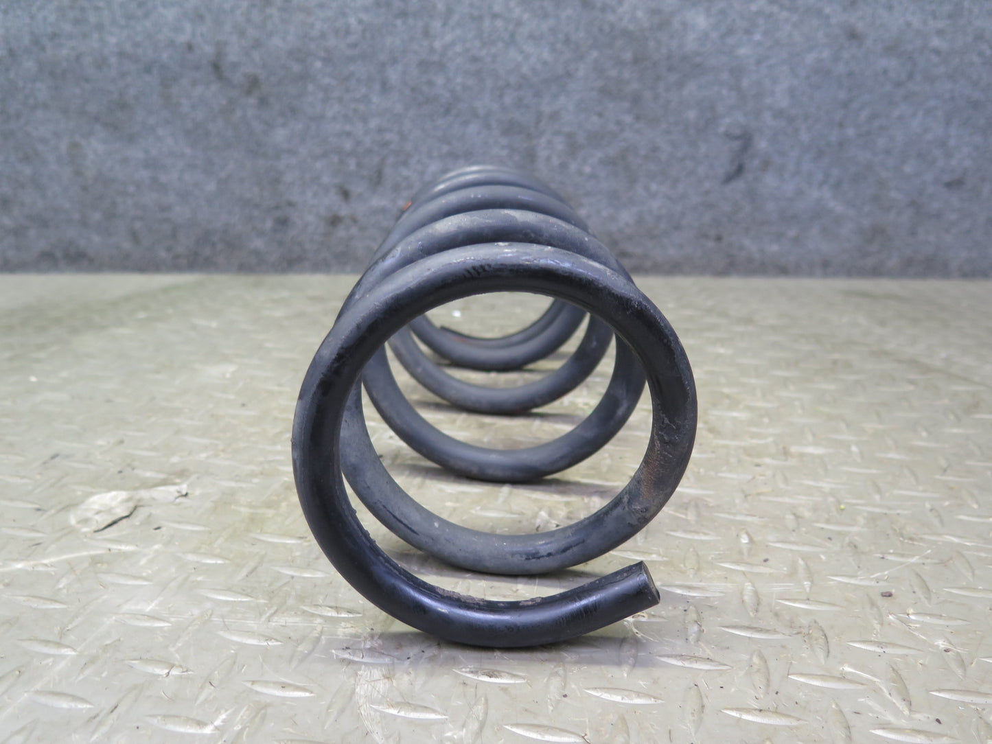 04-09 Nissan 350Z Z33 Convertible Set of 2 Rear Left & Right Coil Spring OEM