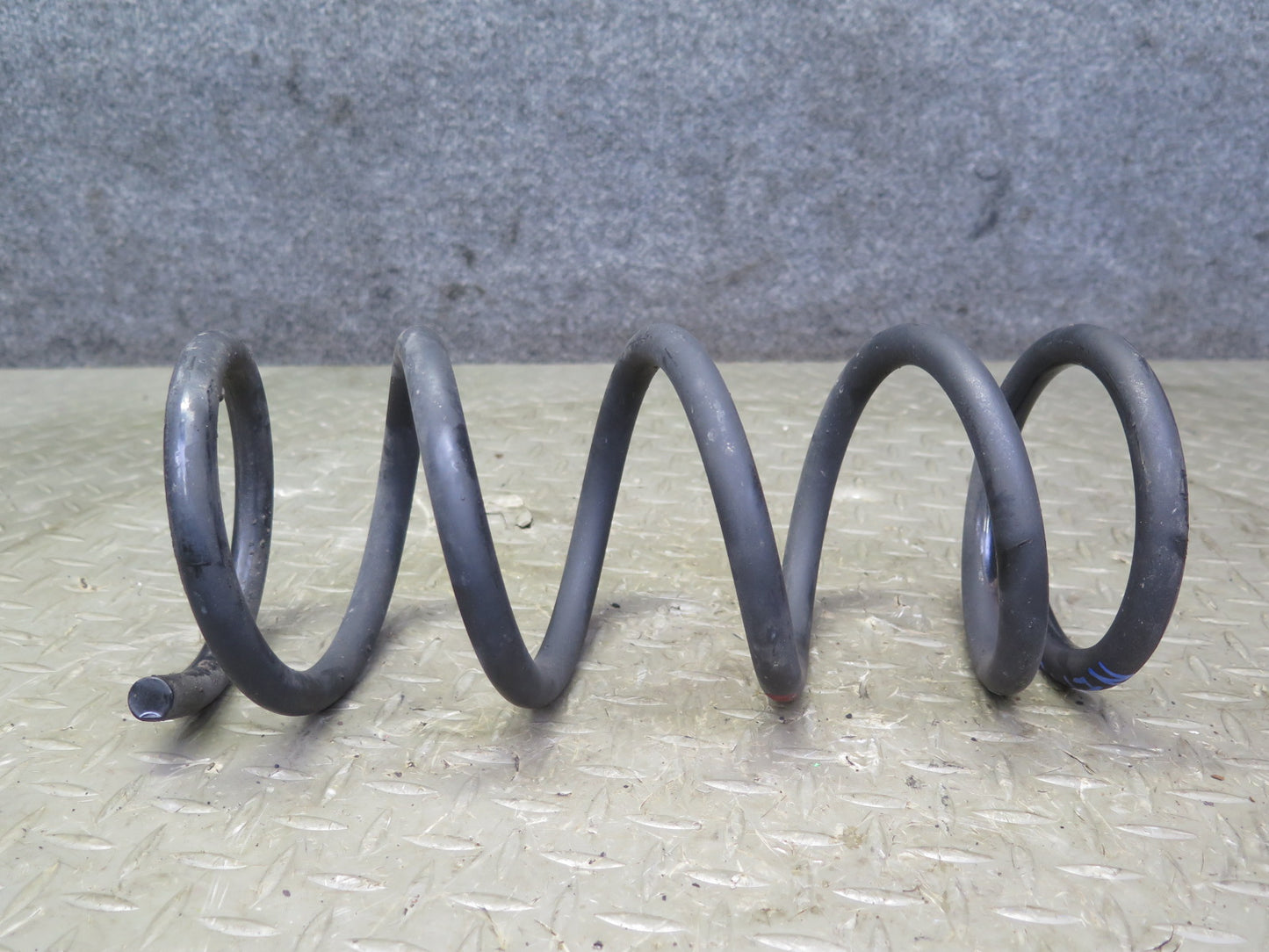 04-09 Nissan 350Z Z33 Convertible Set of 2 Rear Left & Right Coil Spring OEM