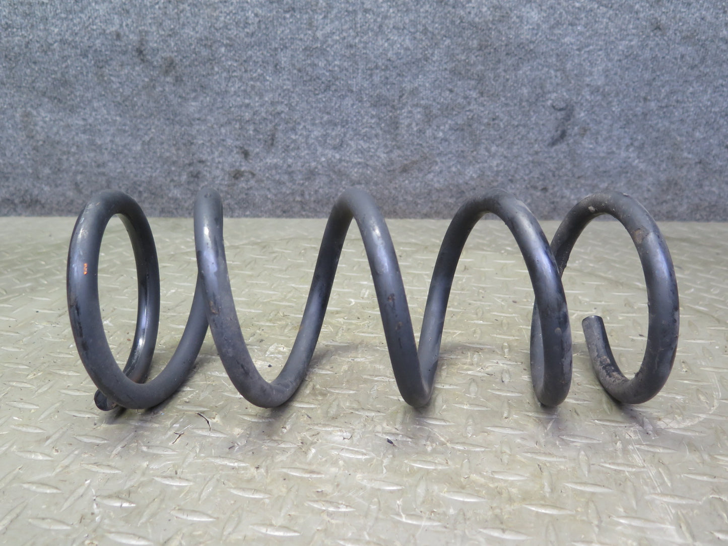 04-09 Nissan 350Z Z33 Convertible Set of 2 Rear Left & Right Coil Spring OEM