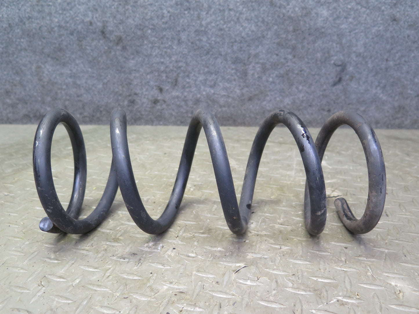 04-09 Nissan 350Z Z33 Convertible Set of 2 Rear Left & Right Coil Spring OEM