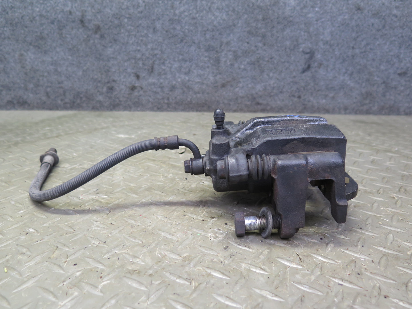 05-09 Nissan 350Z Z33 Convertible Set of 2 Rear Left & Right Brake Caliper OEM