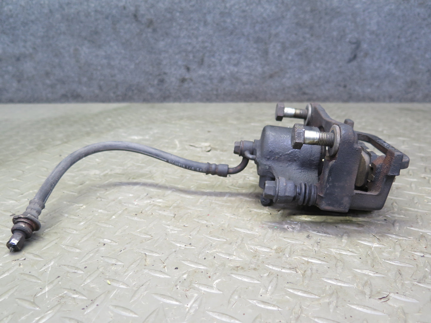 05-09 Nissan 350Z Z33 Convertible Set of 2 Rear Left & Right Brake Caliper OEM