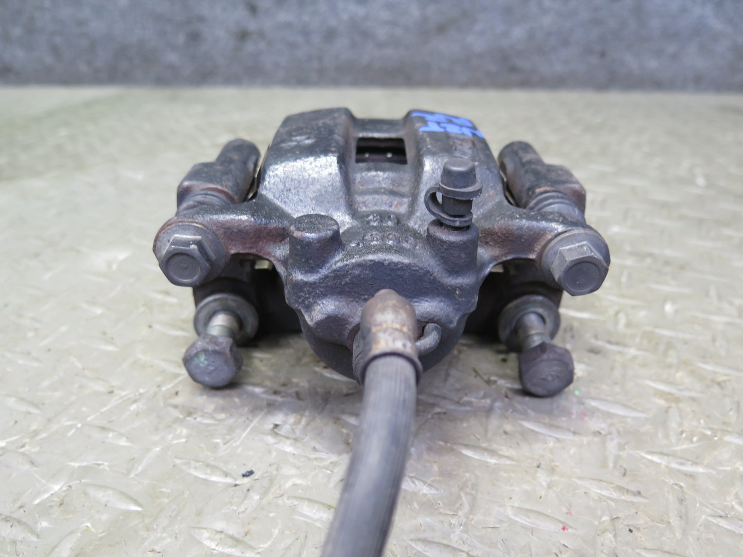 05-09 Nissan 350Z Z33 Convertible Set of 2 Rear Left & Right Brake Caliper OEM