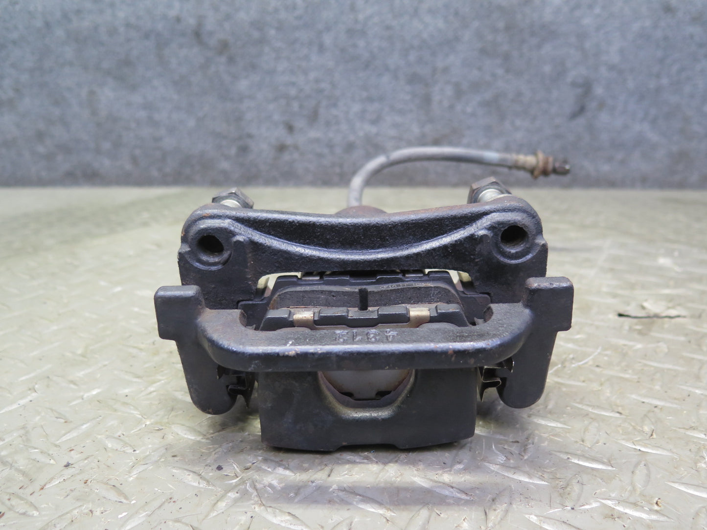 05-09 Nissan 350Z Z33 Convertible Set of 2 Rear Left & Right Brake Caliper OEM