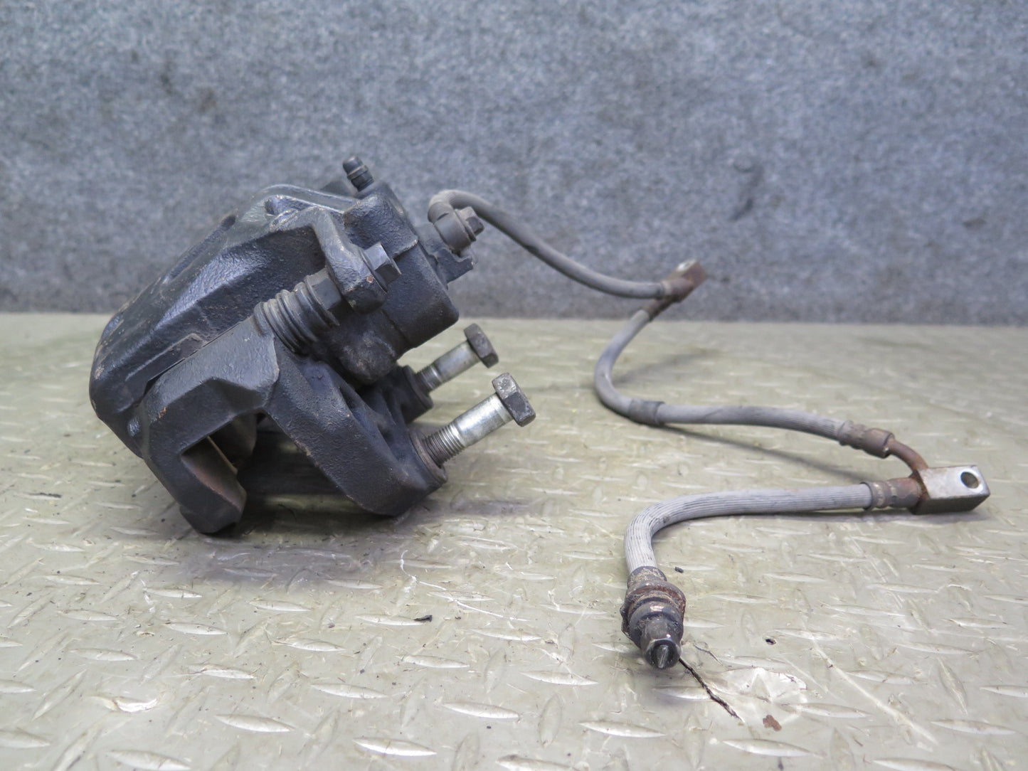 07-09 Nissan 350Z Z33 Set of 2 Front Left & Right Brake Caliper w Hose 101K OEM