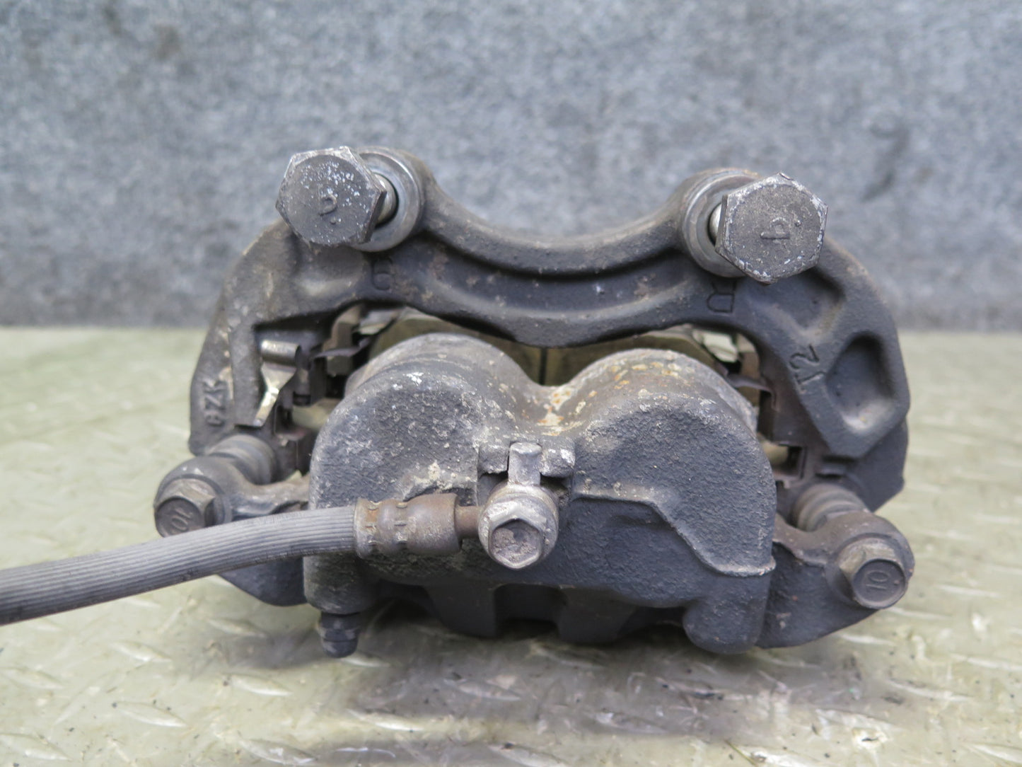 07-09 Nissan 350Z Z33 Set of 2 Front Left & Right Brake Caliper w Hose 101K OEM