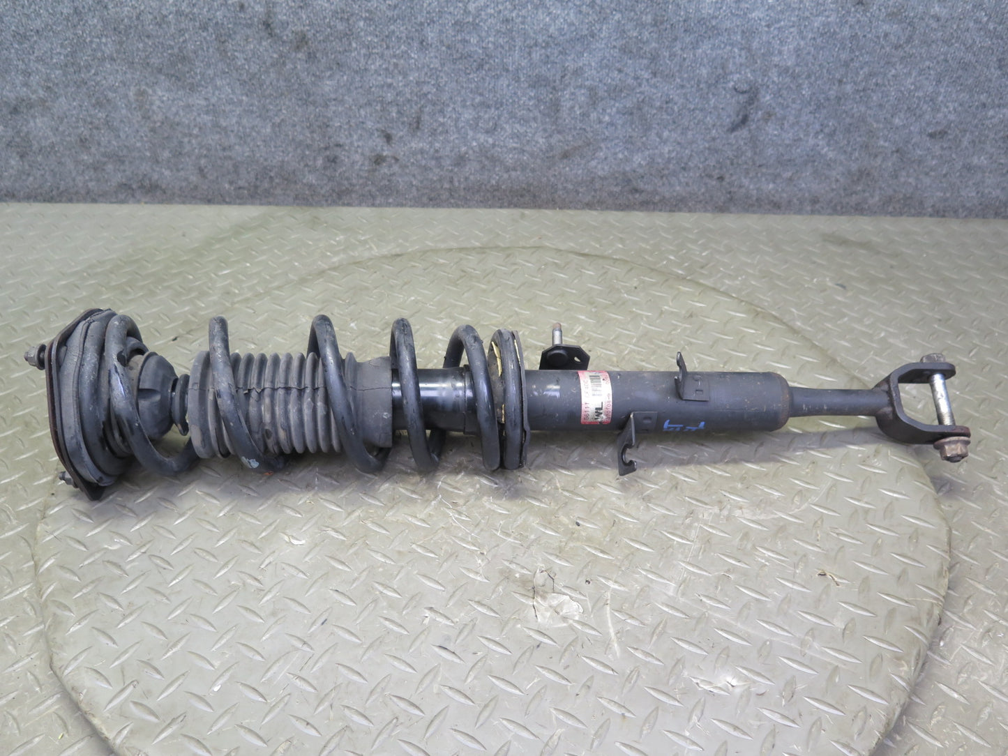 07-09 Nissan 350Z Z33 Conv Set of 2 Front Left & Right Strut Shock Absorber OEM