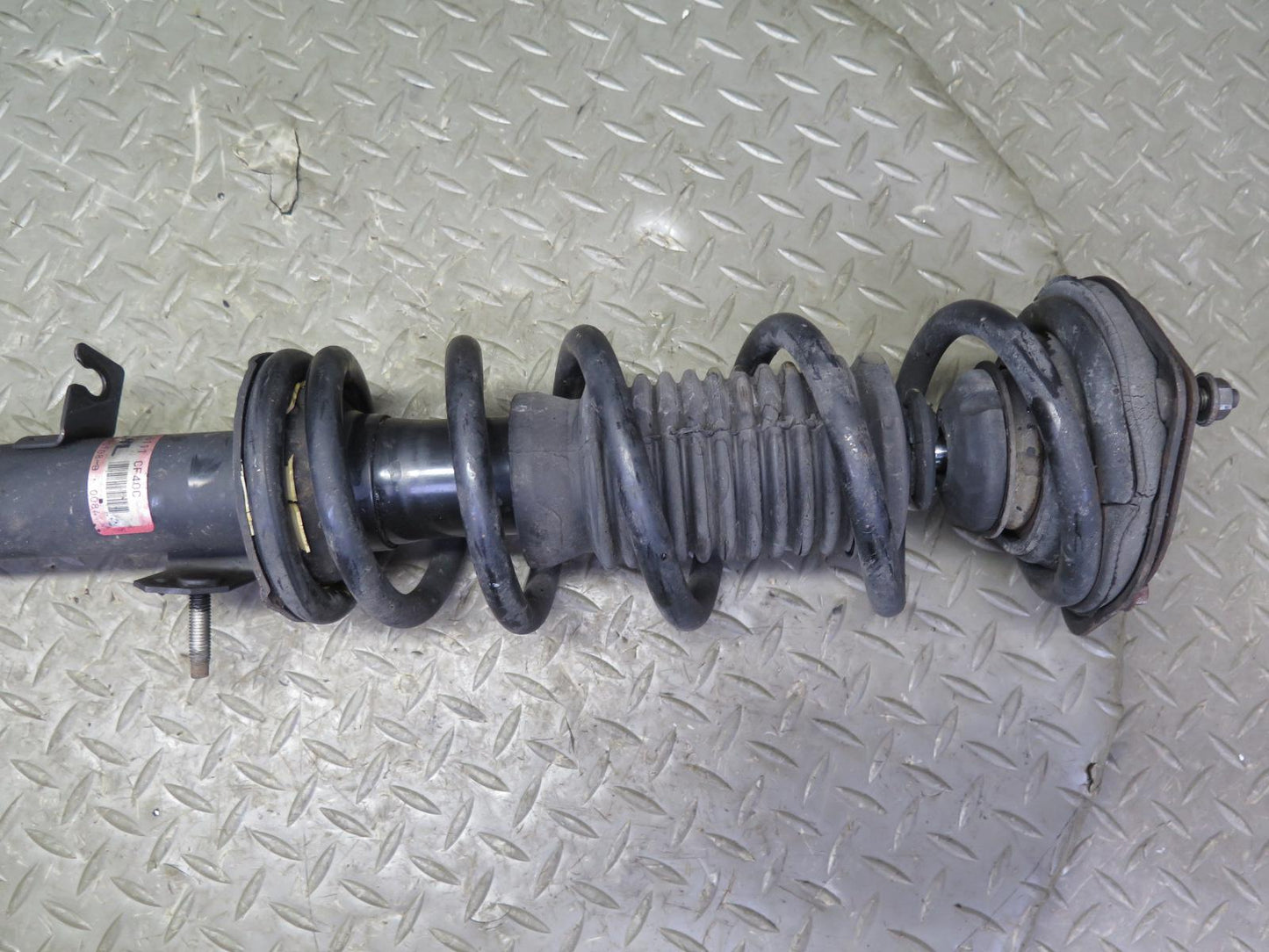 07-09 Nissan 350Z Z33 Conv Set of 2 Front Left & Right Strut Shock Absorber OEM