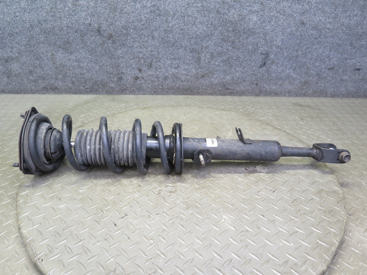 07-09 Nissan 350Z Z33 Conv Set of 2 Front Left & Right Strut Shock Absorber OEM