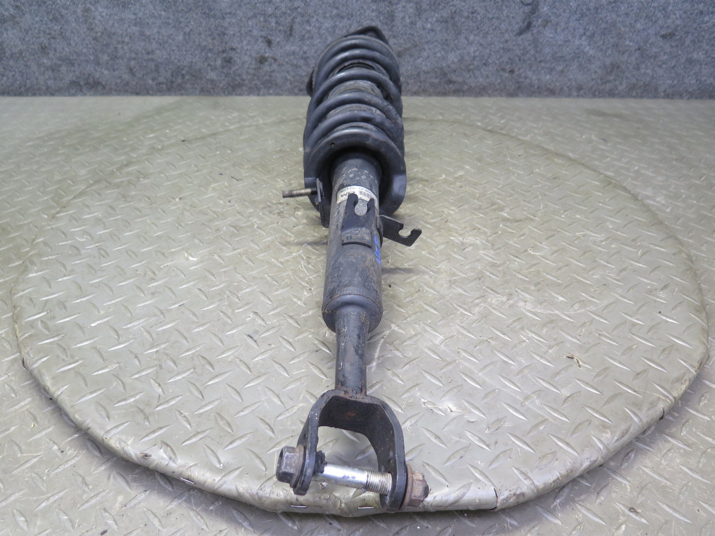 07-09 Nissan 350Z Z33 Conv Set of 2 Front Left & Right Strut Shock Absorber OEM