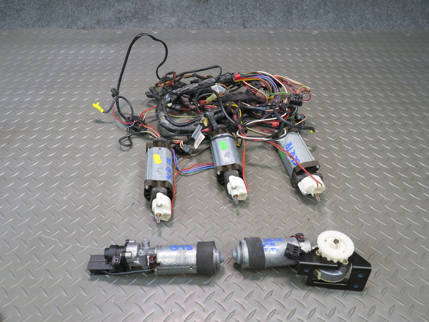94-02 Mercedes R129 Sl-class Front Right Seat Adjust Motor Wiring Set OEM