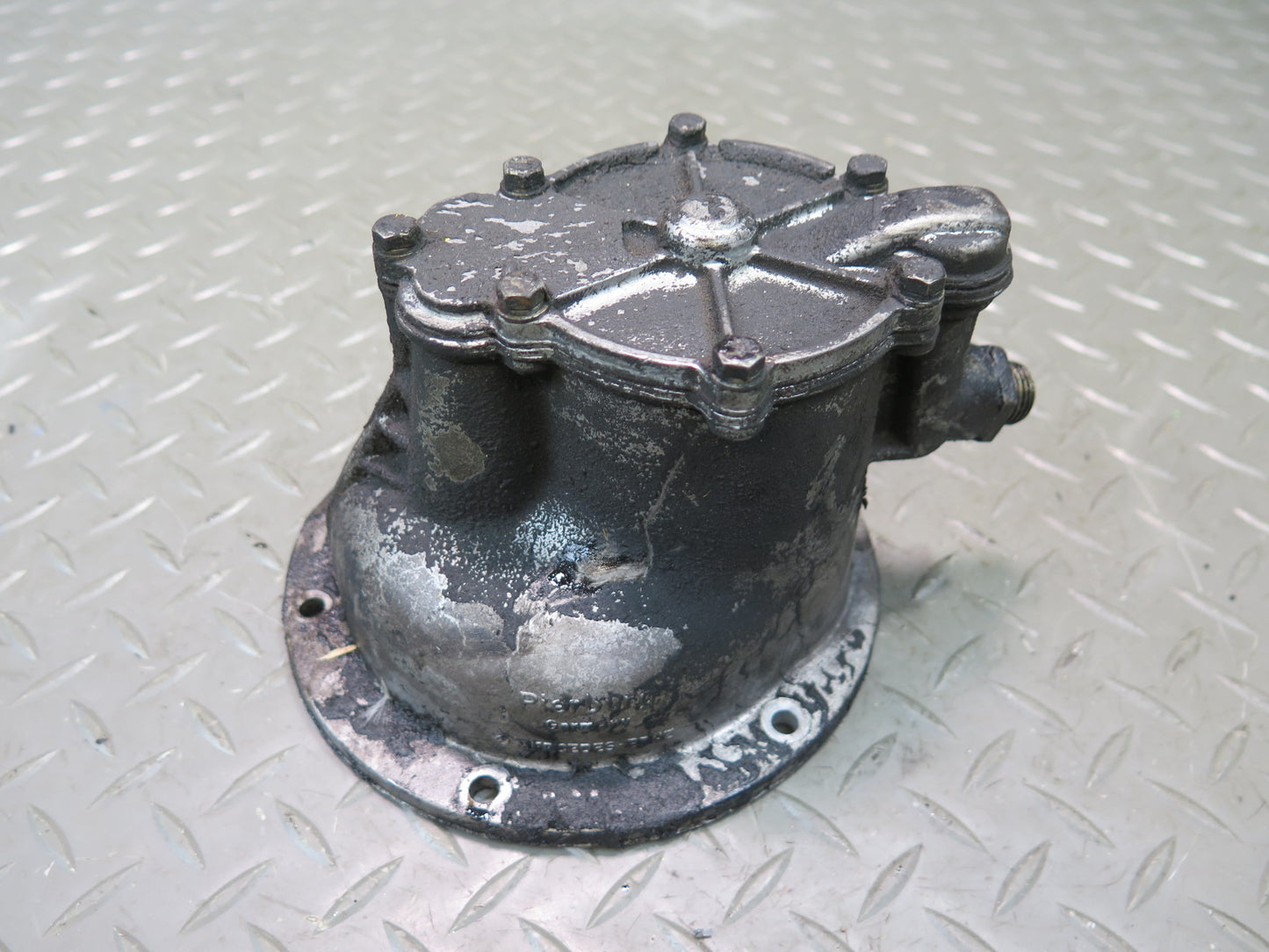 81-83 Mercedes W123 240D OM616 Vacuum Pump w Injection Pump Gear Set OEM