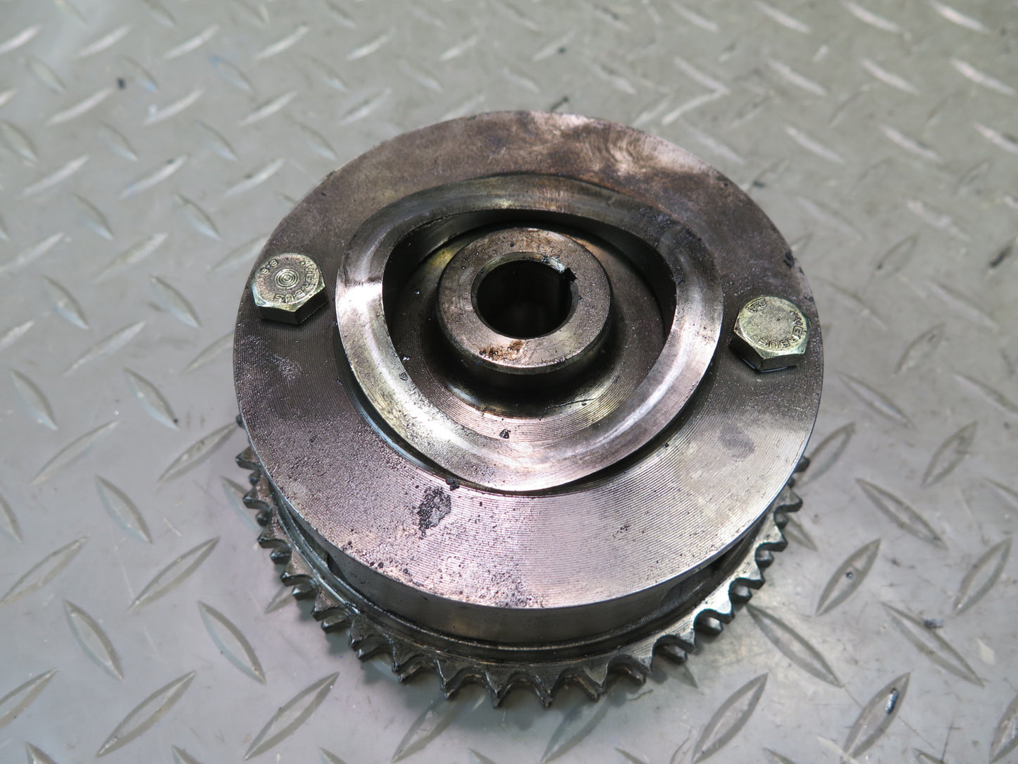81-83 Mercedes W123 240D OM616 Vacuum Pump w Injection Pump Gear Set OEM