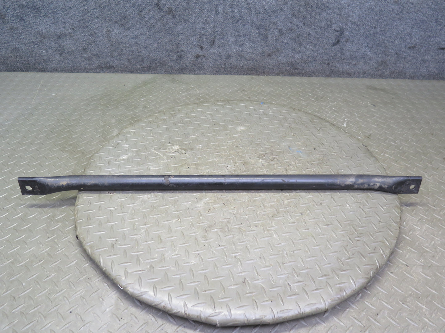 94-99 BMW E36 318i 318ti Front Subframe Crossover Lower Support Brace Bar OEM